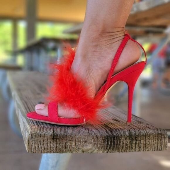 Red Feathered Fringe Open Toe Single Sole Heels - Picture 3 of 9